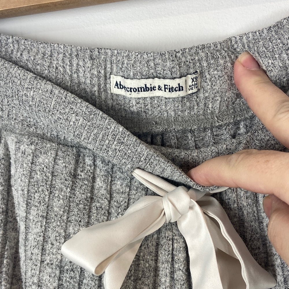 Abercrombie & Fitch Gray Knit Pajama Pants - Picture 6 of 6